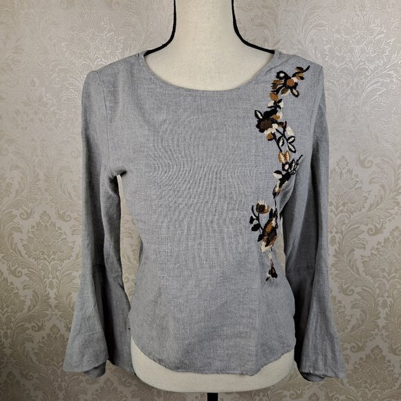 Zara Basic Collection Size XS Gray Embroidered Flared Sleeve Open Tie Back Top - Picture 1 of 14